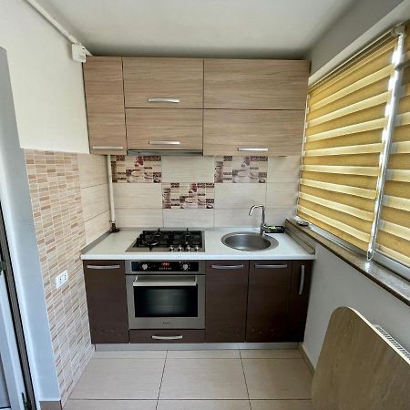 Garsoniera Moderna Parcare Internet Apartman Piteşti Kültér fotó