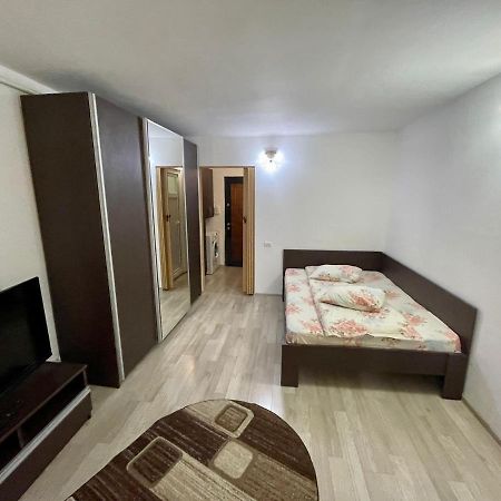 Garsoniera Moderna Parcare Internet Apartman Piteşti Kültér fotó