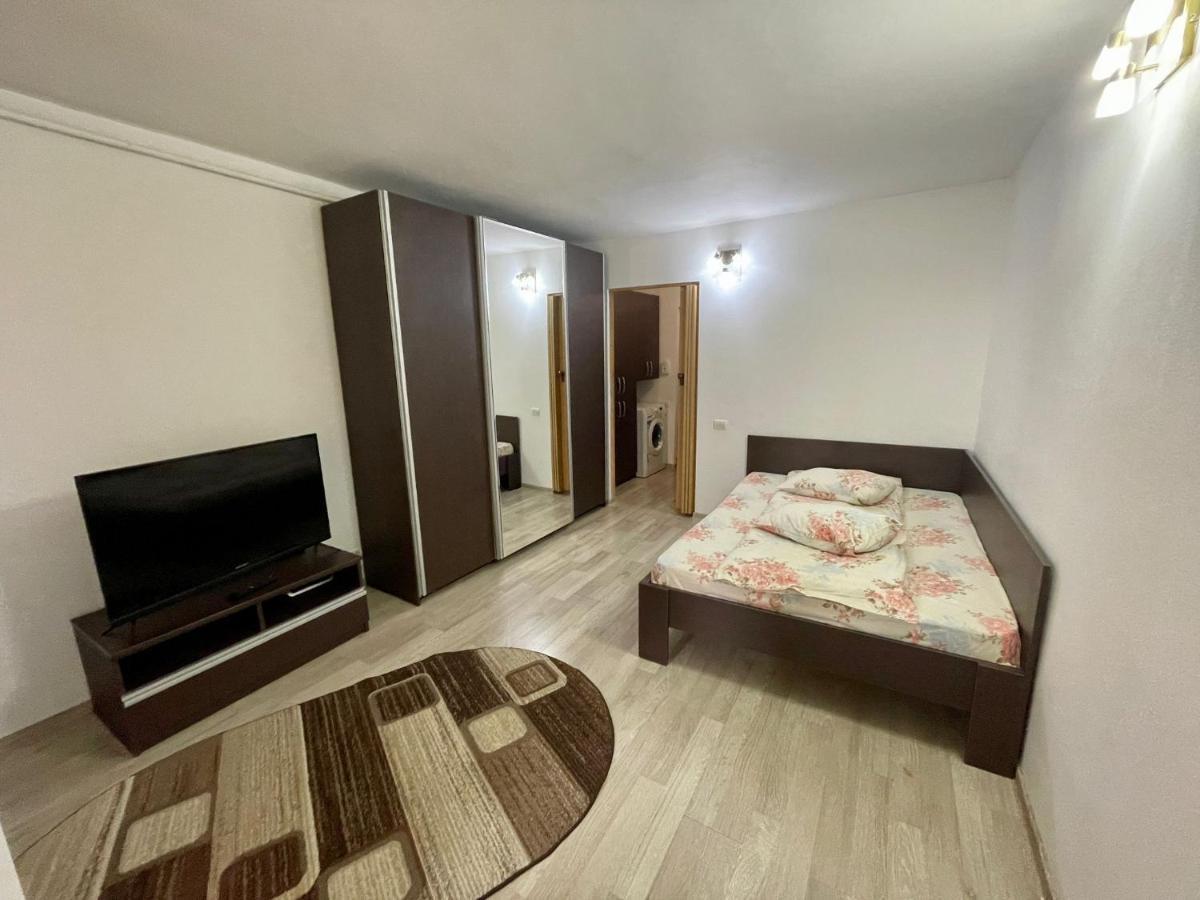 Garsoniera Moderna Parcare Internet Apartman Piteşti Kültér fotó